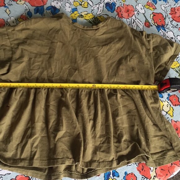 Ready for spring? 🌿 Olive babydoll swing shirt - Picture 5 of 5